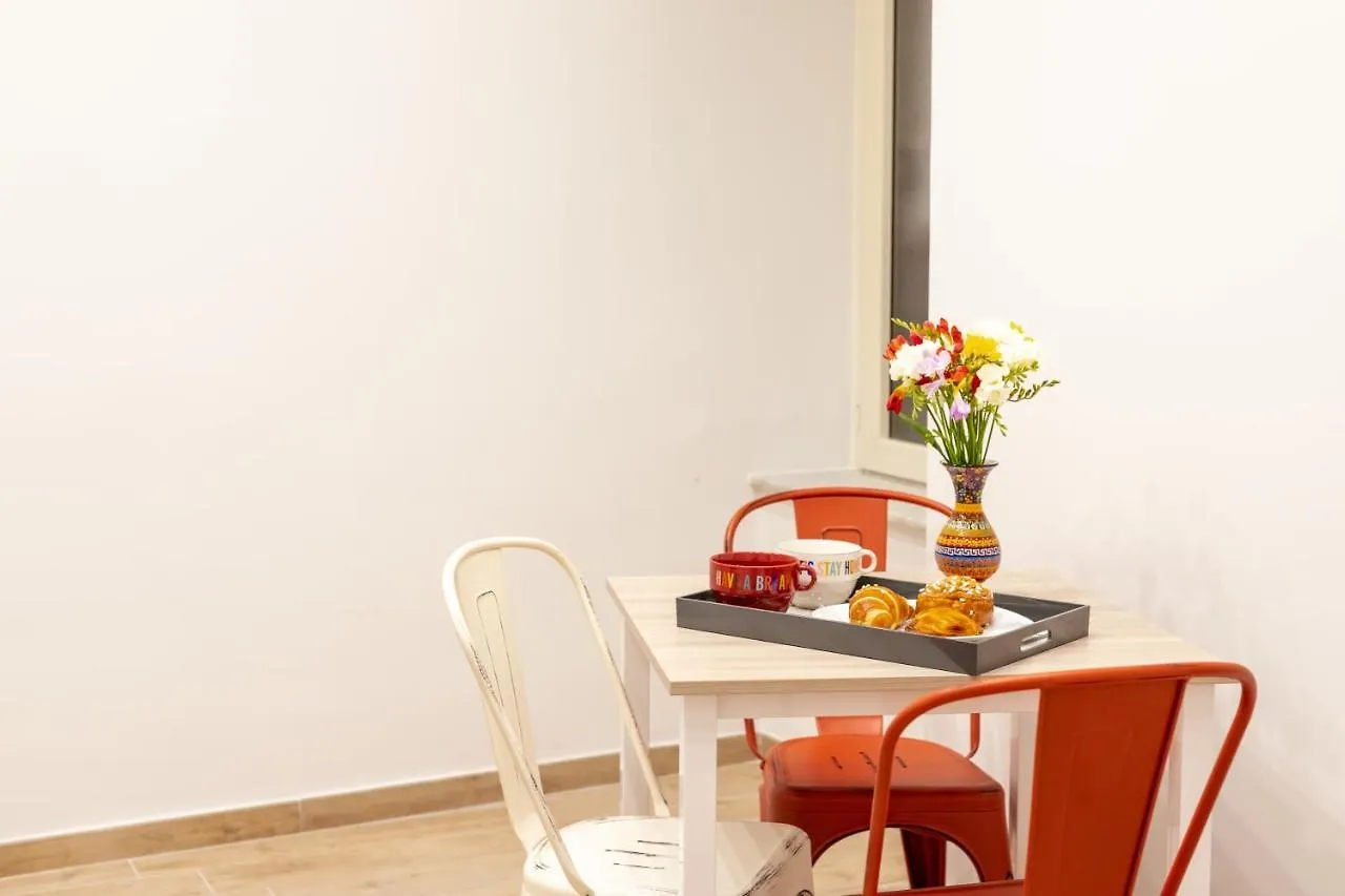 Guest house Toledo Rose Hotel Naples Italy